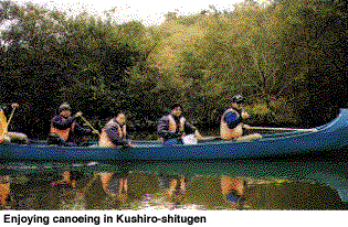 Enjoing canoeing in Kushiro-shitugen